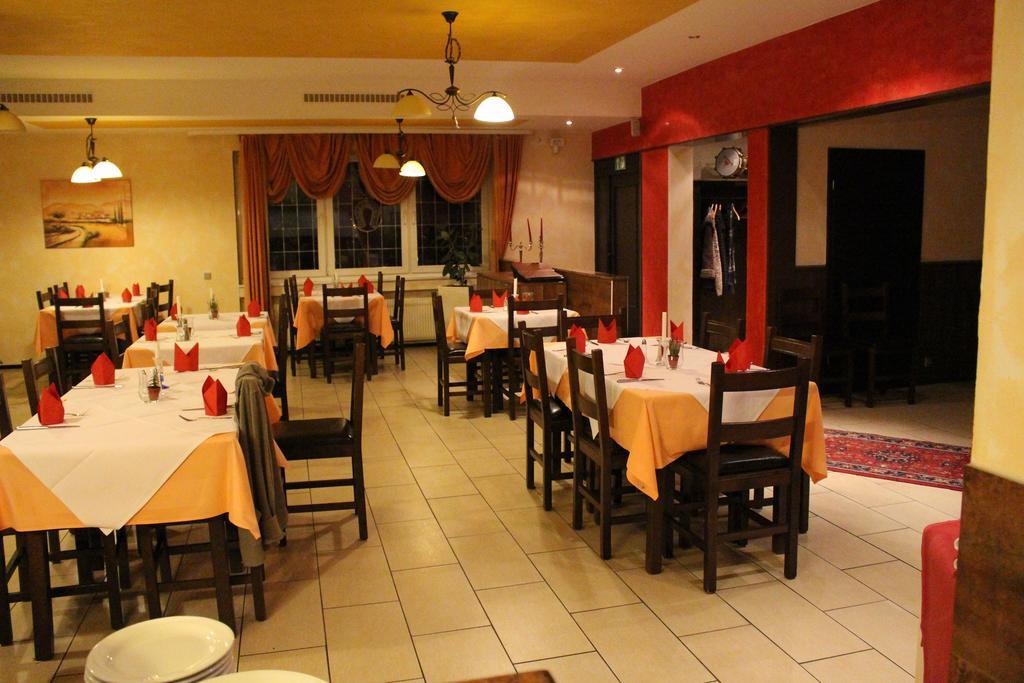 Legend Hotel Biebesheim am Rhein Kültér fotó