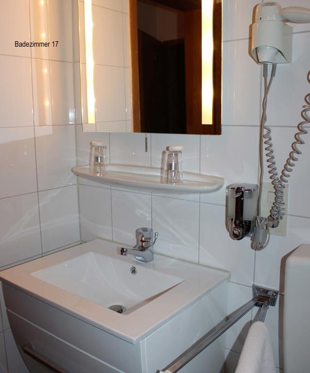 Legend Hotel Biebesheim am Rhein Szoba fotó