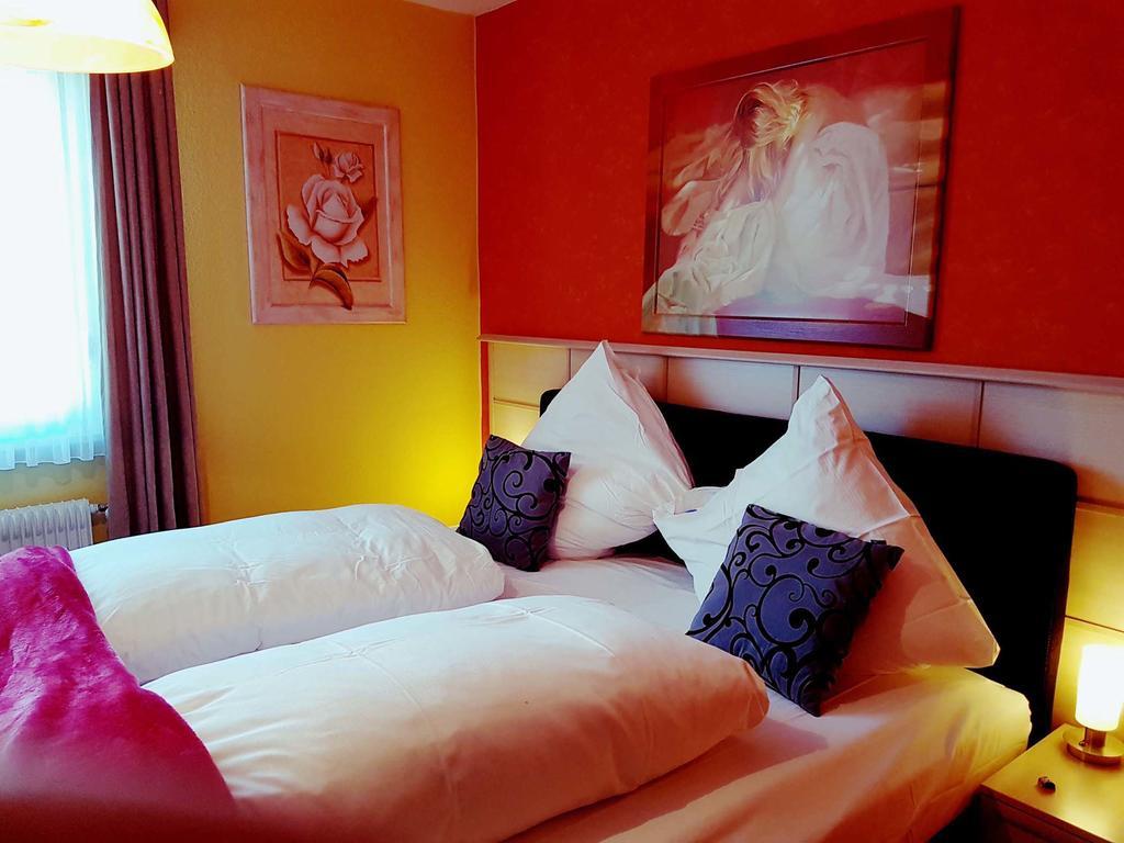 Legend Hotel Biebesheim am Rhein Kültér fotó