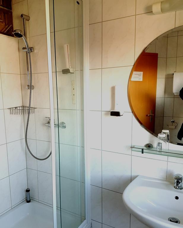 Legend Hotel Biebesheim am Rhein Kültér fotó