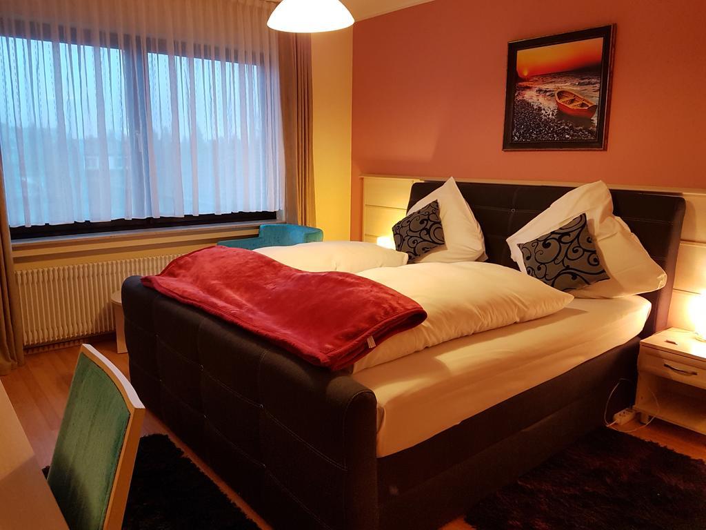 Legend Hotel Biebesheim am Rhein Kültér fotó